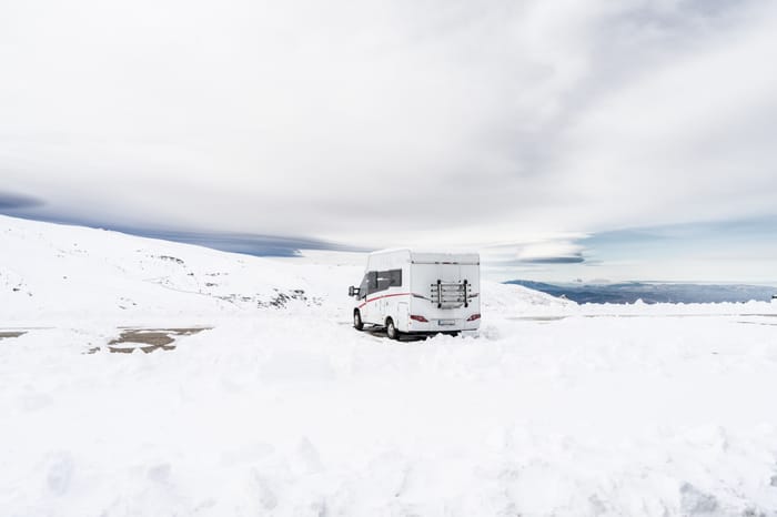 motorhome-at-ski-resort-of-sierra-nevada-2026-03-24-22-12-23-utc